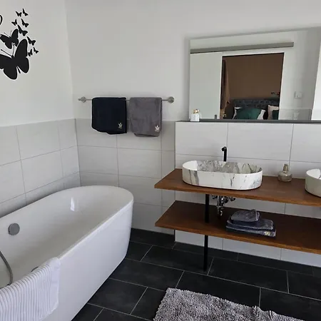Engel Apartment Grebenstein